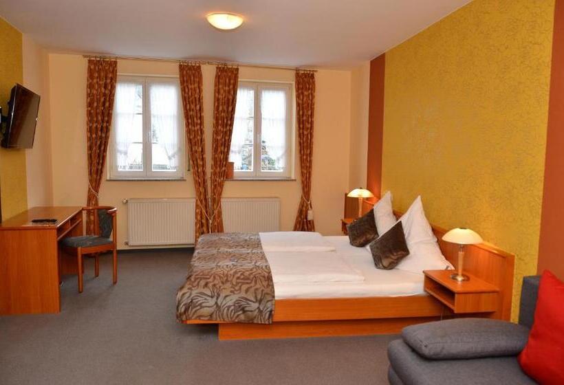 غرفة كومفورت ثلاثية, Gasthaus Zur Rebe