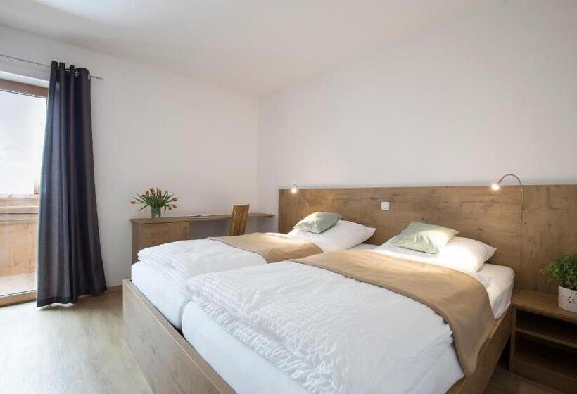 スタンダードルーム, Fischhof Beer