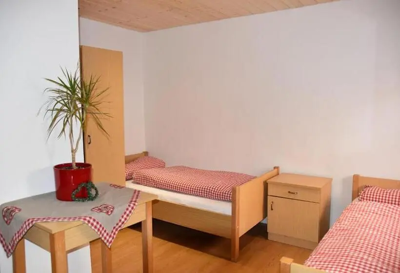 ベーシックトリプルルーム, Naturfreundehaus Veilbronn