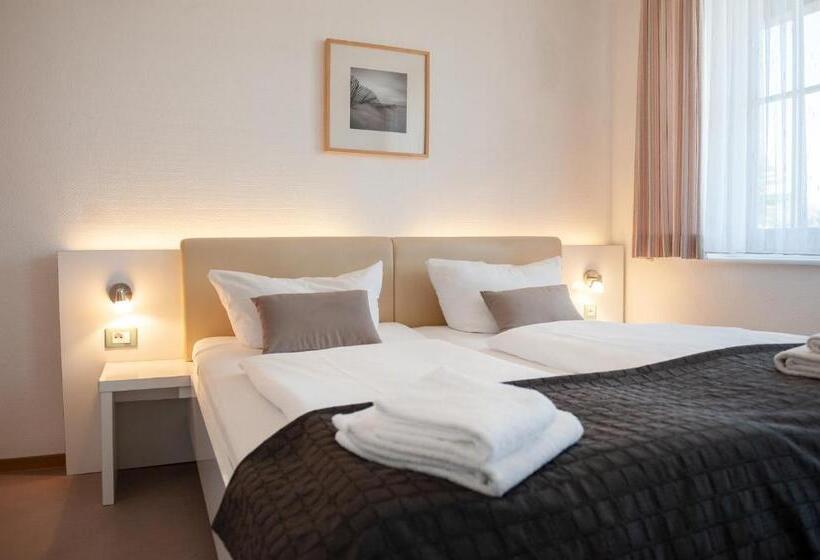 Номер Стандарт, Campushus