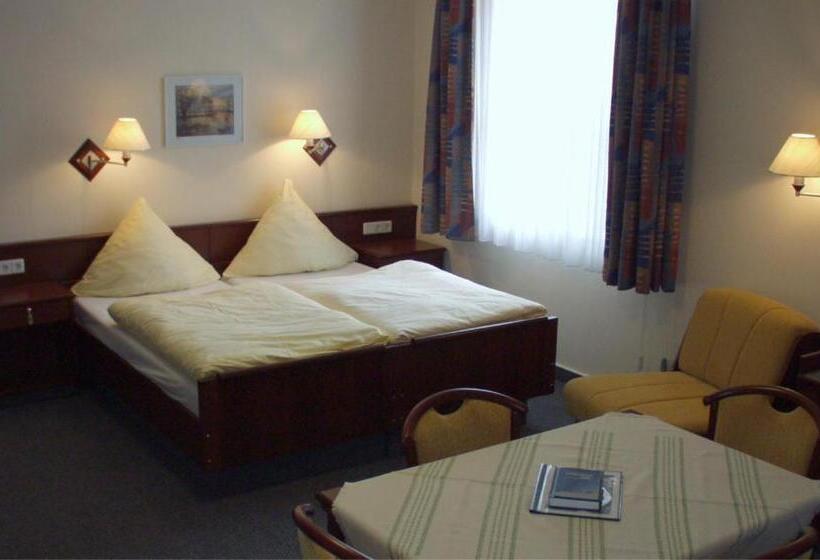 スタンダードルーム, Komenský Gäste  Und Tagungshaus