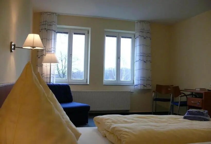 スタンダードルーム, Komenský Gäste  Und Tagungshaus