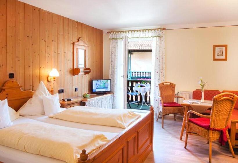 Апартаменты 1 Спальня Нижний Этаж, Landhaus Cornelia