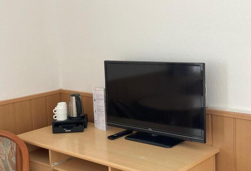 Семейный Номер, Restaurant Mirena