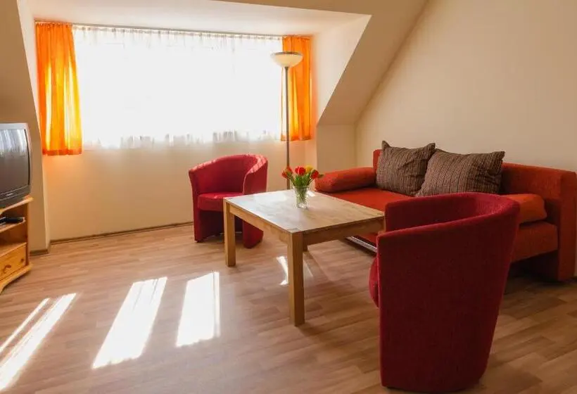 Huoneisto 2 Makuuhuonetta, Pension Am Finkenberg