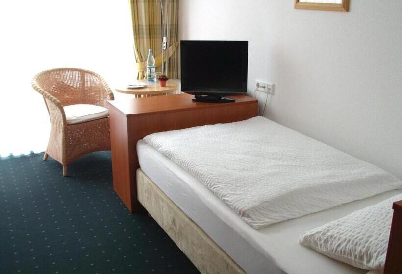 غرفة قياسية فردية مزودة بشُرفة, Haus Köbesine