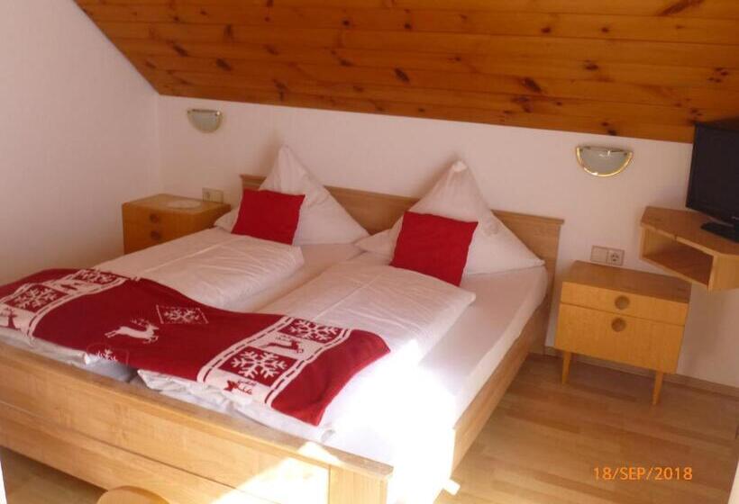Номер Стандарт с Балконом, Landgasthaus Gemsennest