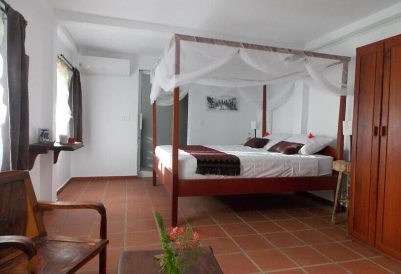 بنجلو قياسى, Le Logis De Kep