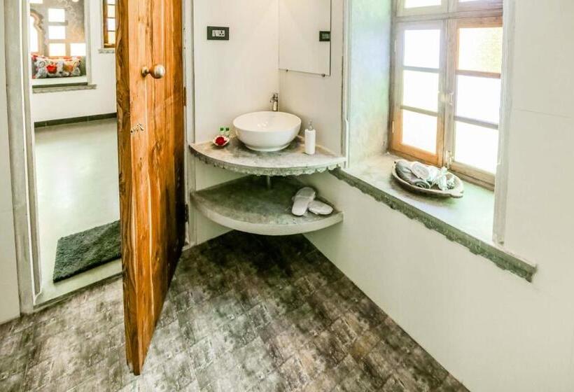 Quarto Superior Cama King, The Neem Tree