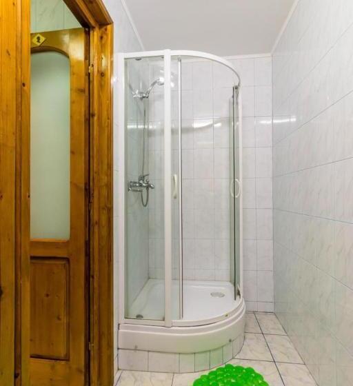 Семейный Номер, Anomis