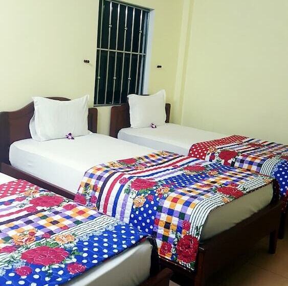 اتاق لوکس سه تخته, Phong Lan Guesthouse