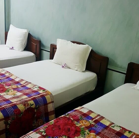 اتاق سوپریور سه تخته, Phong Lan Guesthouse