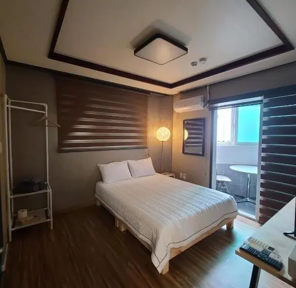 デラックスルーム, Treehouseunseo Guesthouse