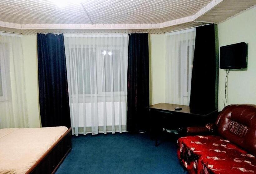 اتاق استاندارد, Hollywood