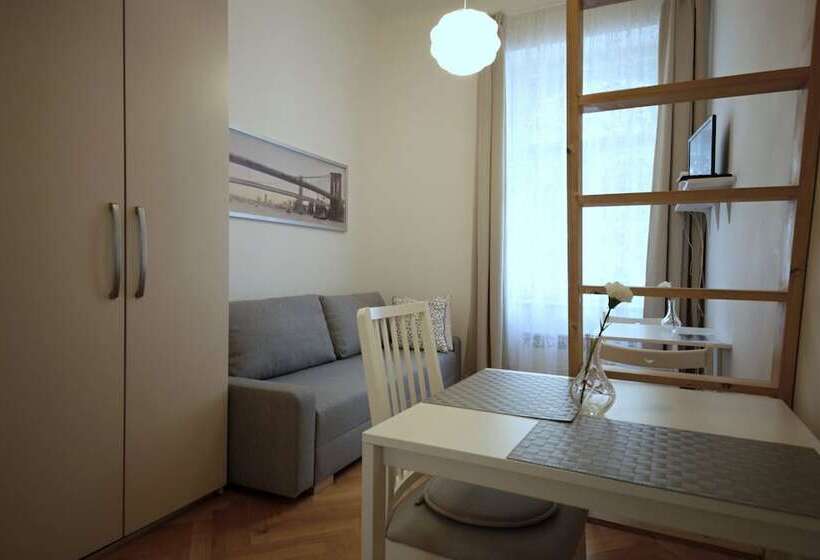 Apartamento 1 Dormitório, City Castle Apart