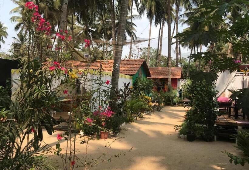 בונגלו סטנדרט עם נוף לגינה, Art Resort Goa