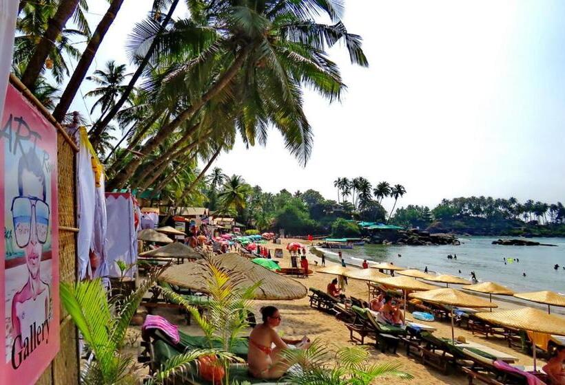 标准平房, Art Resort Goa