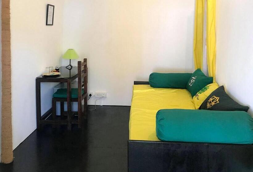 בונגלו סטנדרט עם נוף לגינה, Art Resort Goa