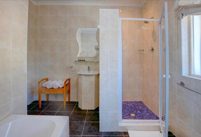 غرفة قياسية مطلة على الجبل, Amour Guest House