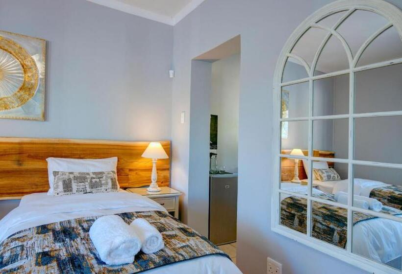 غرفة سوبيريور مطلّة علي الحديقة, Amour Guest House