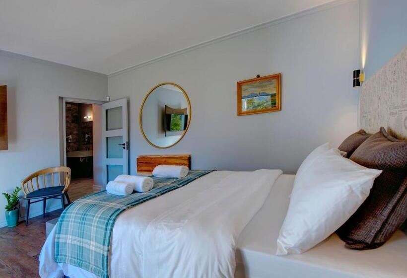 اتاق لوکس با بالکن, Amour Guest House