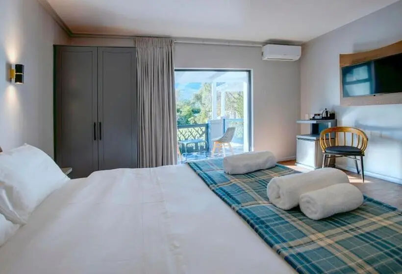 バルコニー付きデラックスルーム, Amour Guest House