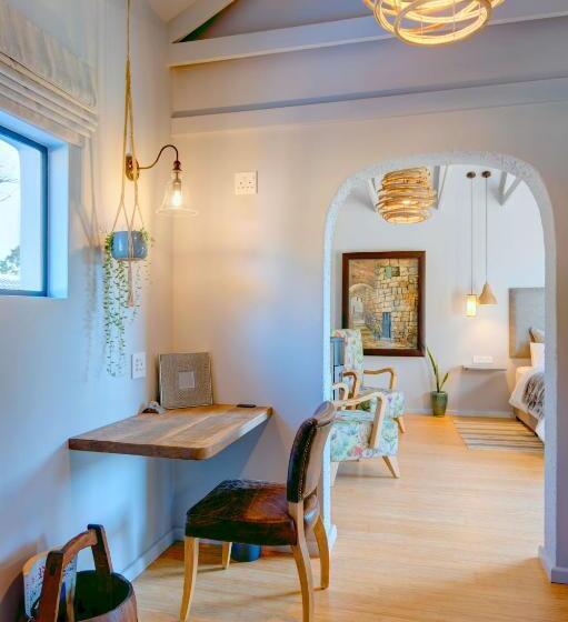 غرفة قياسية مطلة على الجبل, Amour Guest House