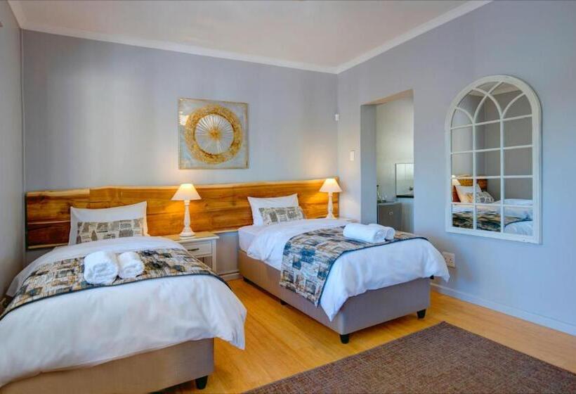 غرفة سوبيريور مطلّة علي الحديقة, Amour Guest House