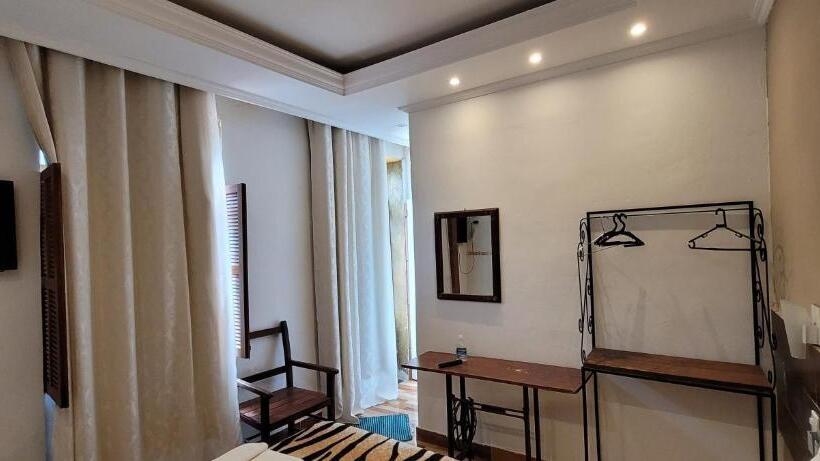 スタンダードルーム, Pousada Uai Tiradentes