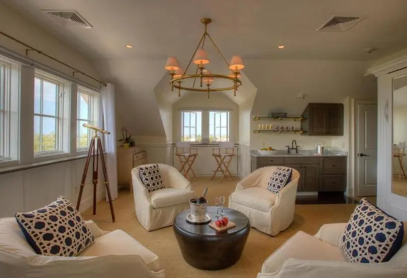 سوییت سوپریور با چشم‌انداز دریا, The Nantucket Hotel & Resort