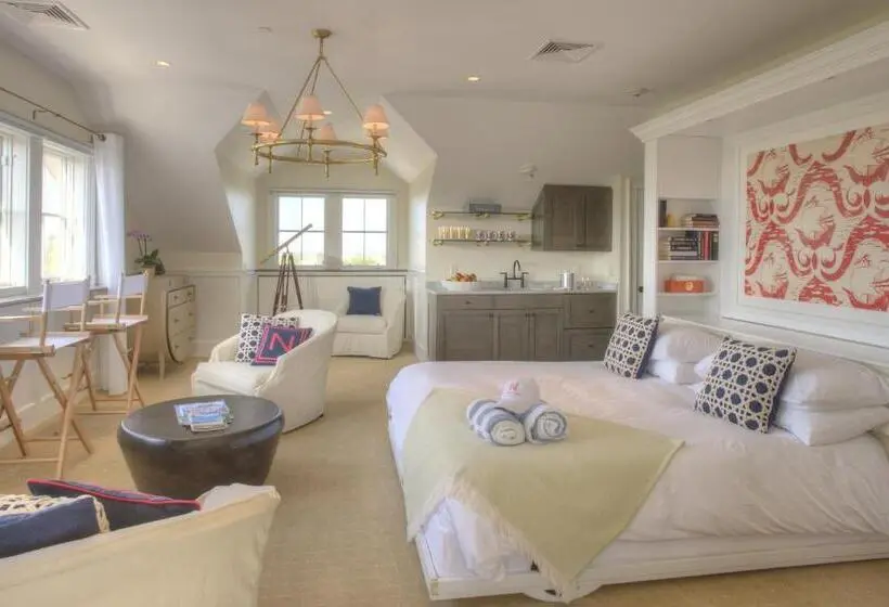 سوییت سوپریور با چشم‌انداز دریا, The Nantucket Hotel & Resort