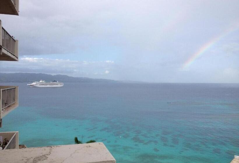 آپارتمان 1 خوابه با چشمانداز دریا, Montego Bay Club Delux Seaside Condo
