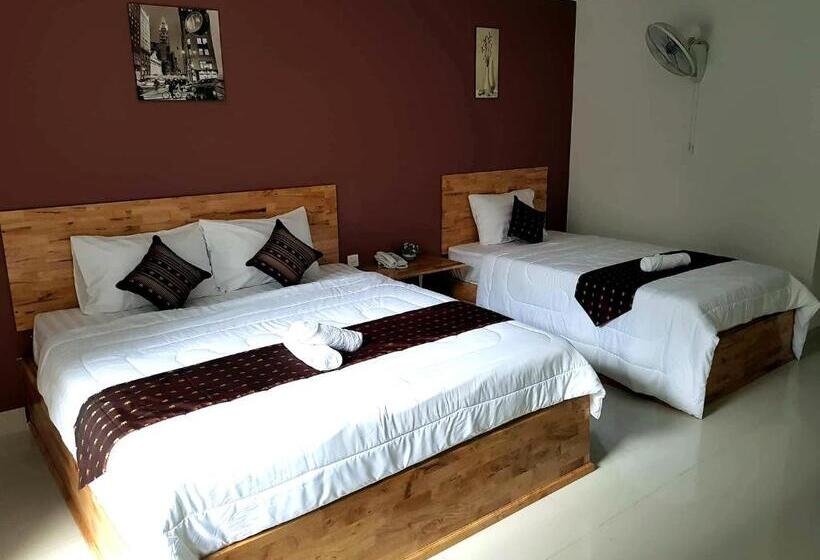 家庭间, Lucky Hostel