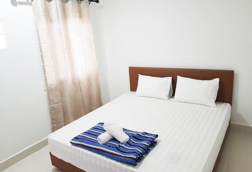 共用浴室的经济型房间, Lucky Hostel