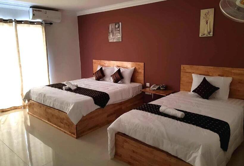 豪华房间, Lucky Hostel