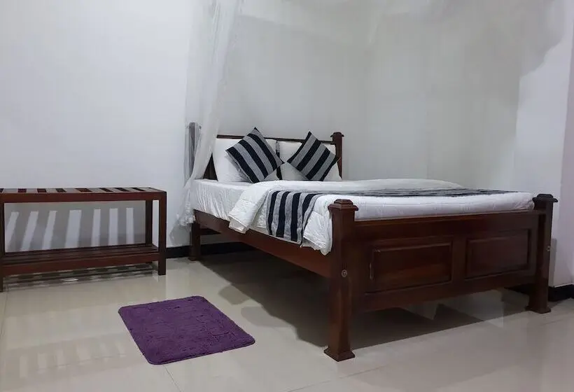 اتاق لوکس با چشمانداز, Ella River House