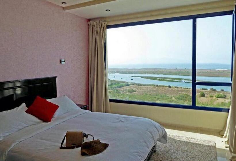 اتاق استاندارد با بالکن, Le Temps Perdu