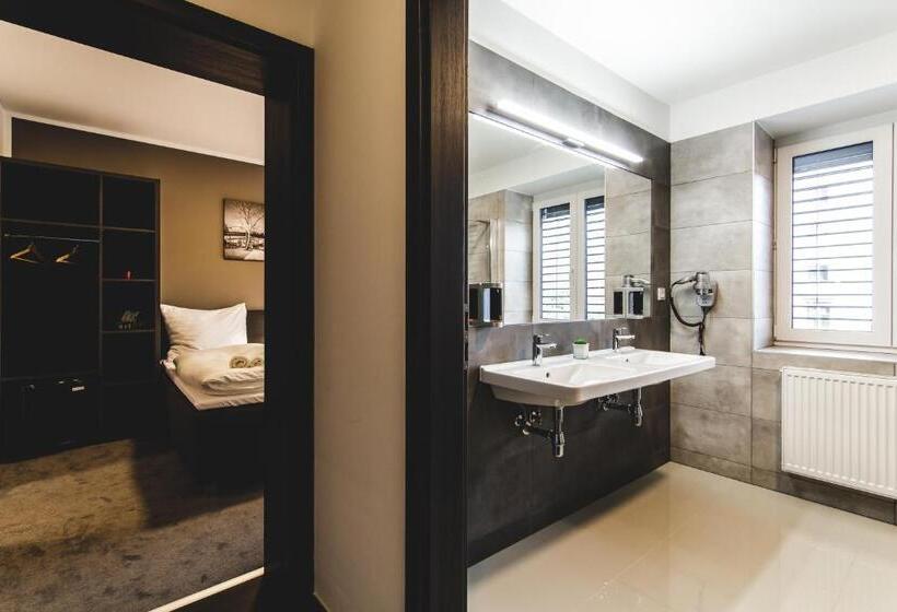 Négyágyas Deluxe Szoba, Silesia Residence