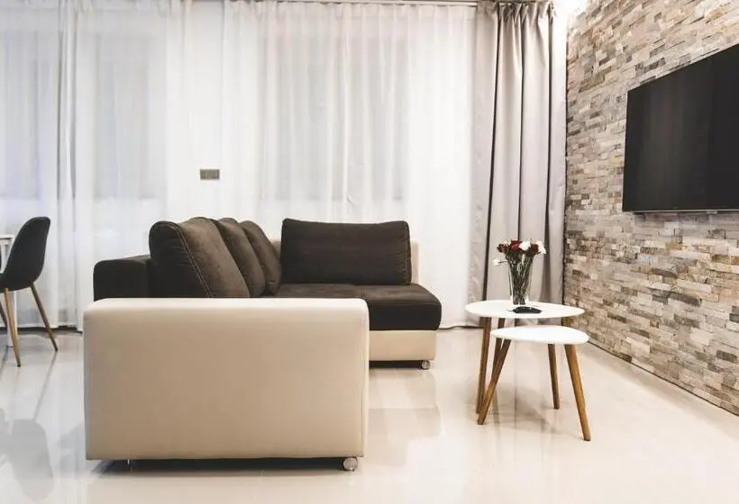 Deluxe Suite King Bed, Silesia Residence