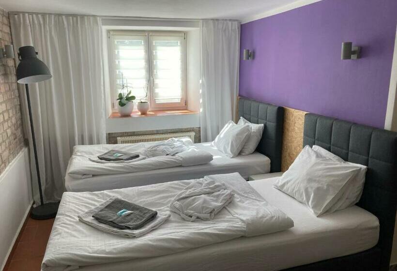 غرفة ديلوكس, Pension Skylark