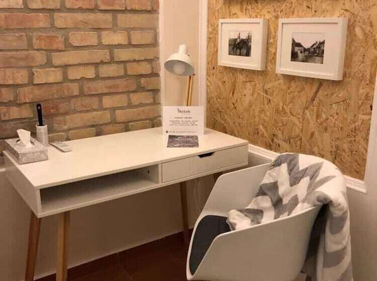 غرفة قياسية مطلّة علي الحديقة, Pension Skylark