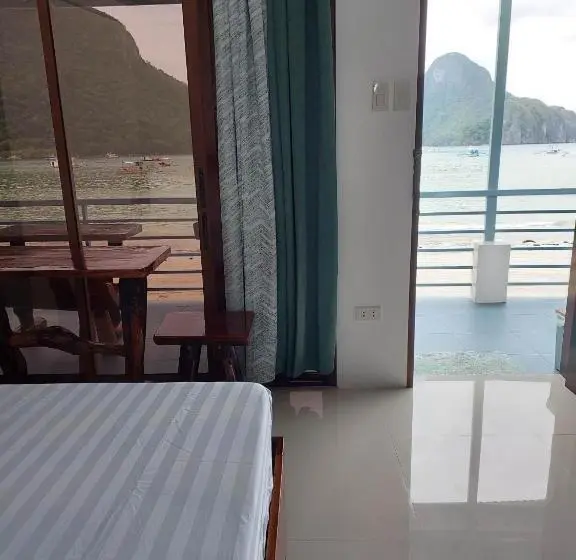 Chambre Deluxe Vue Mer avec Balcon, Chislyk Inn