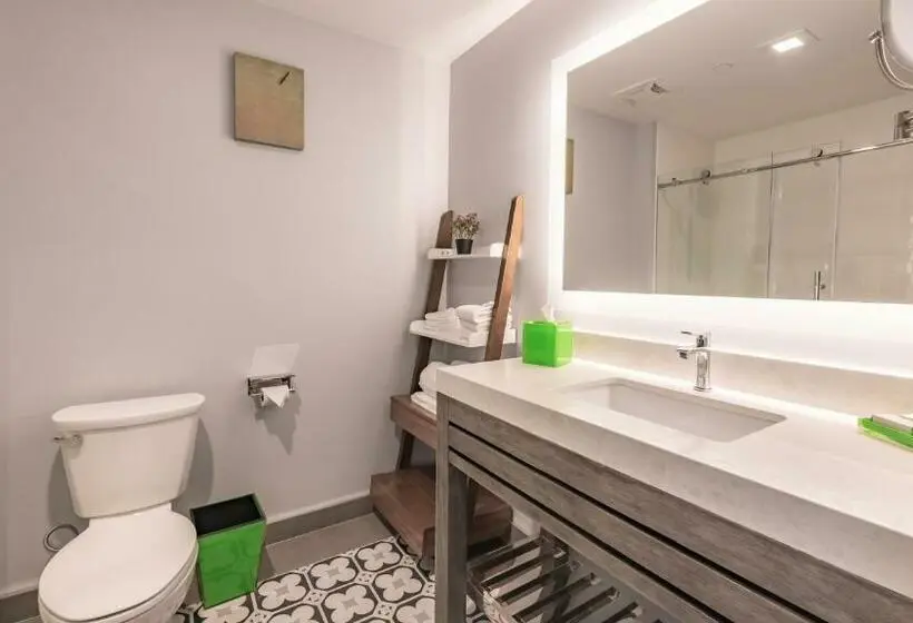 اتاق استاندارد با تخت بزرگ, Lexen Hotel   North Hollywood Near Universal Studios