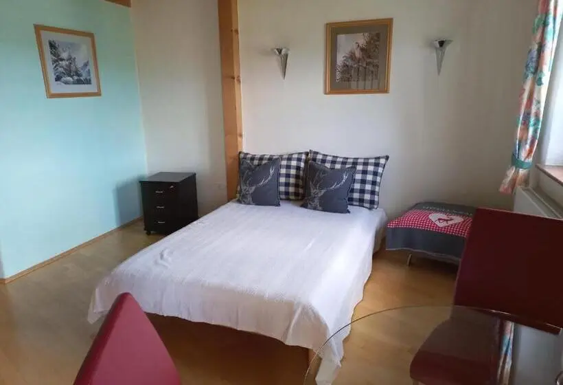 Deluxe-huone Parveke, Attersee Gartenvilla