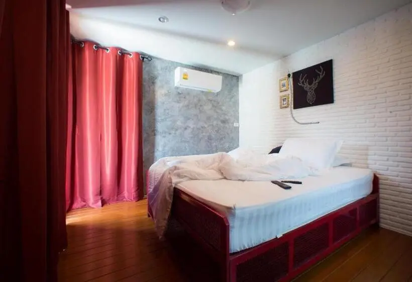 اتاق استاندارد, Patoey House