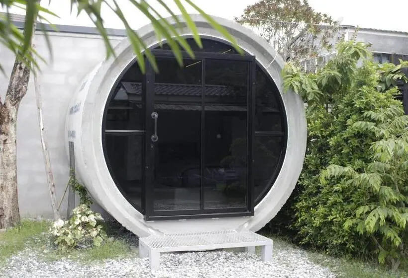 اتاق استاندارد یک نفره, Patoey House