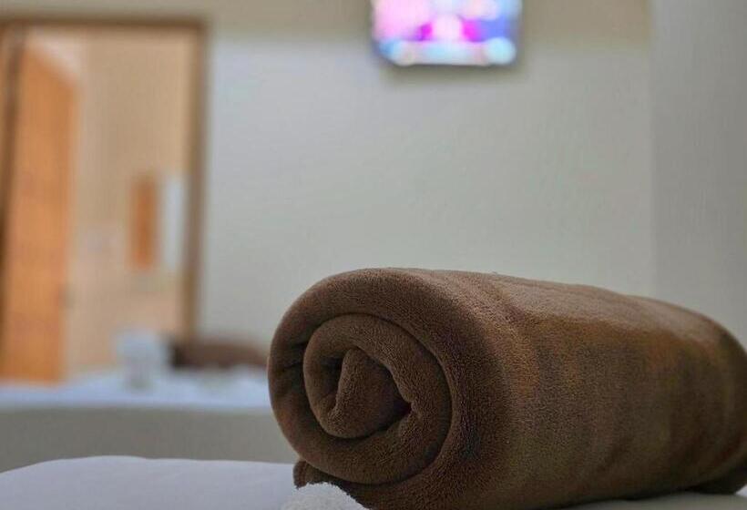 اتاق راحتی سه تخته, Pousada Santa Gianna