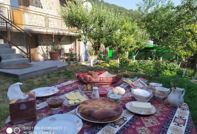 اتاق استاندارد, Hayi Tun Guest House