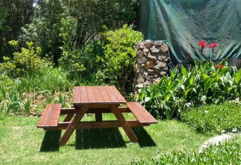 ガーデンビュースタンダードルーム, Woodcutters Guest House