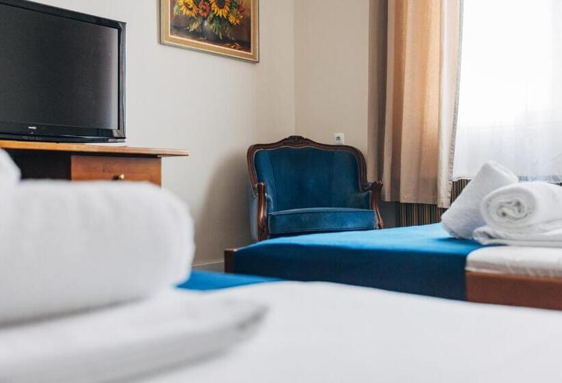 اتاق راحتی سه تخته, Laguna Green Guest House